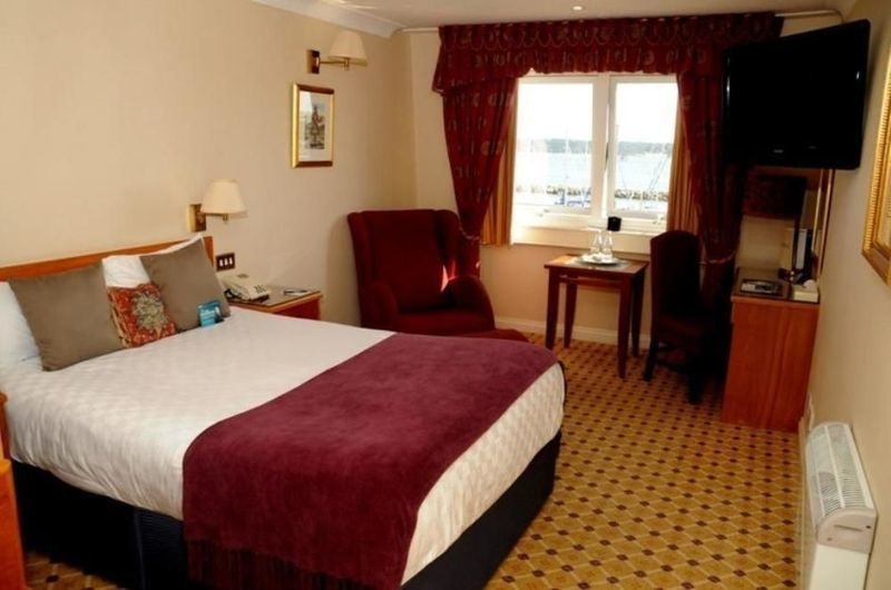 Quay Hotel 3*