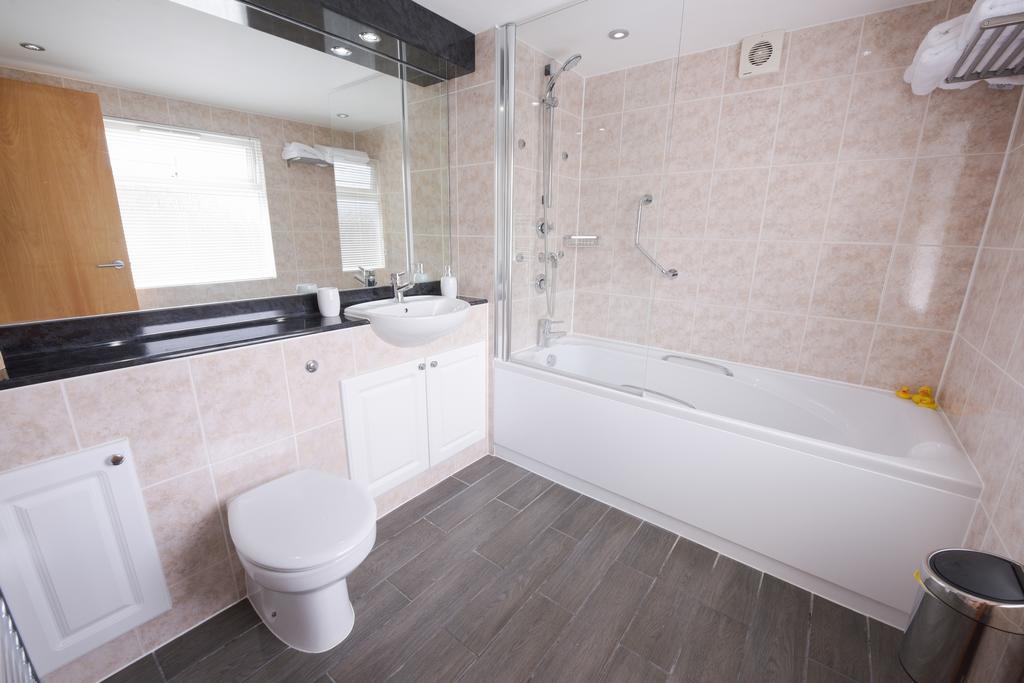 The White Lodge Bed & Breakfast Lytchett Minster