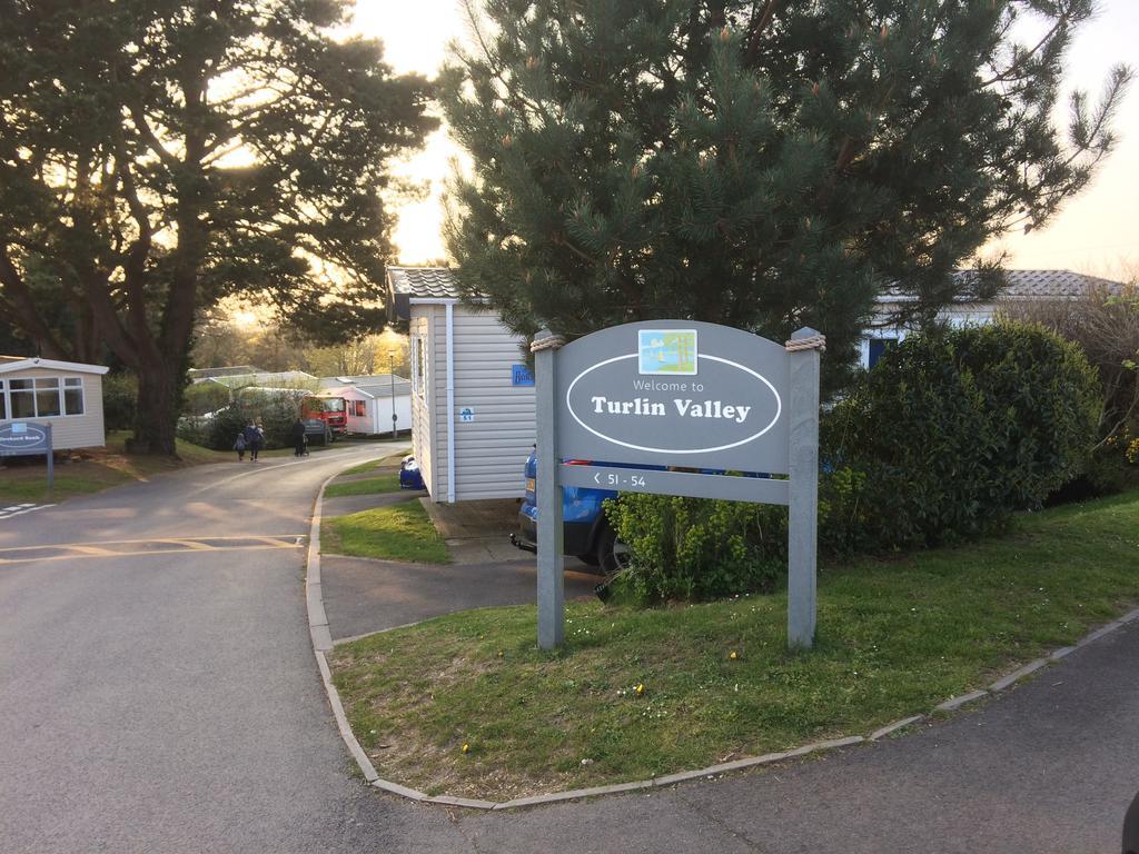 Turlin Valley * Poole