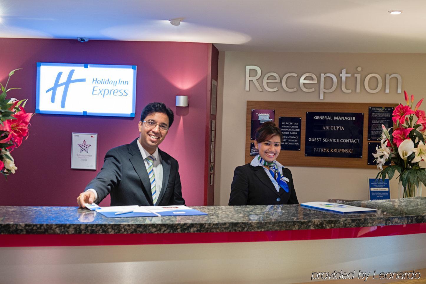 Hotel Express By Ihg Poole