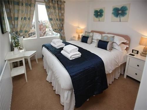 Quay Holidays - Orchard Plaza Hotel