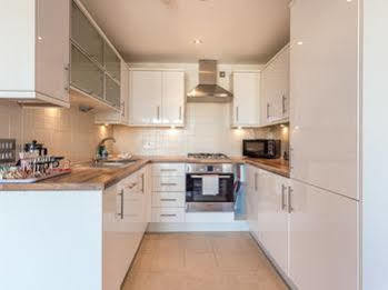 Quay Holidays - Orchard Plaza Poole