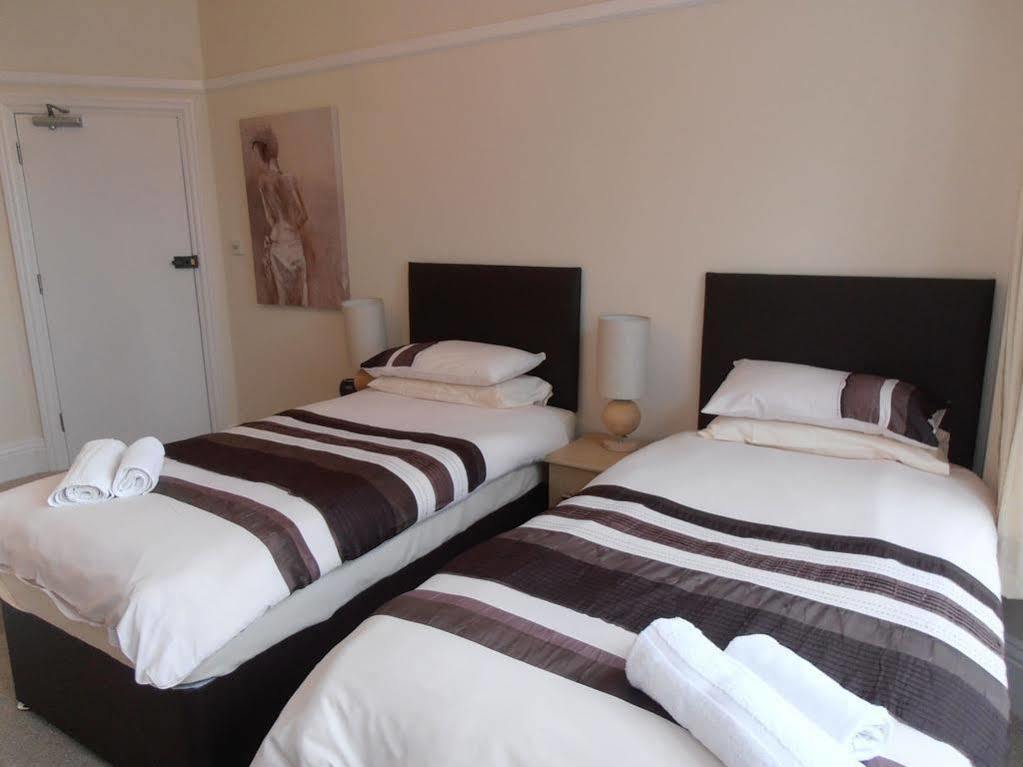 Guest house Blueshutters 4*