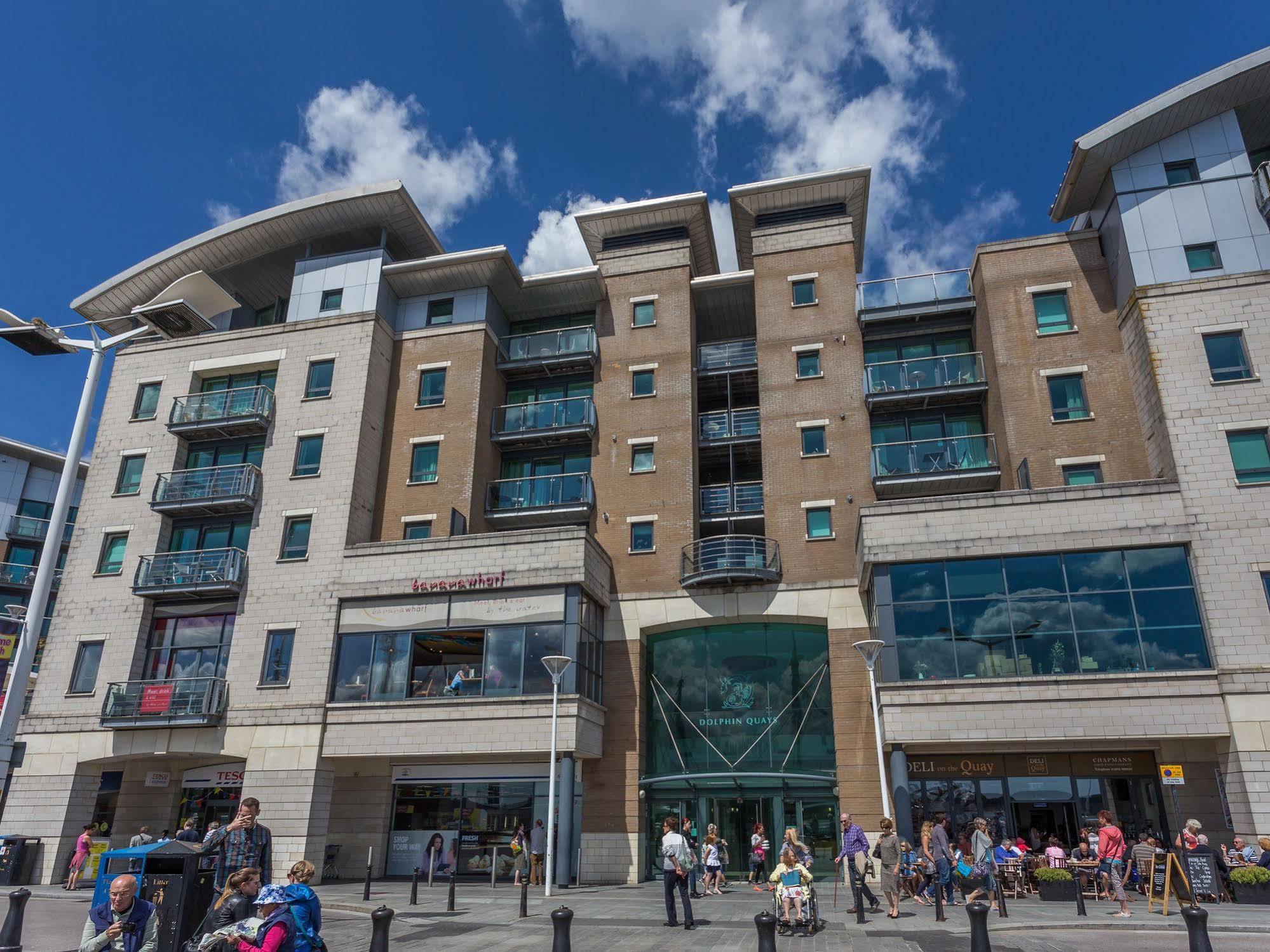 Quay Holidays - Dolphin Quays Poole