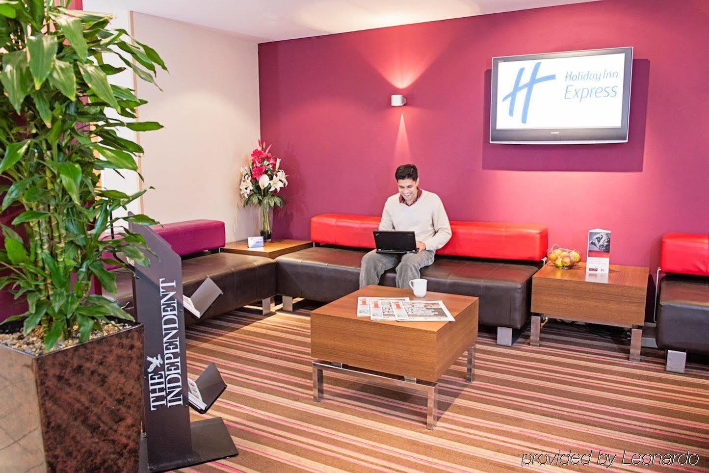 Express By Ihg 3*