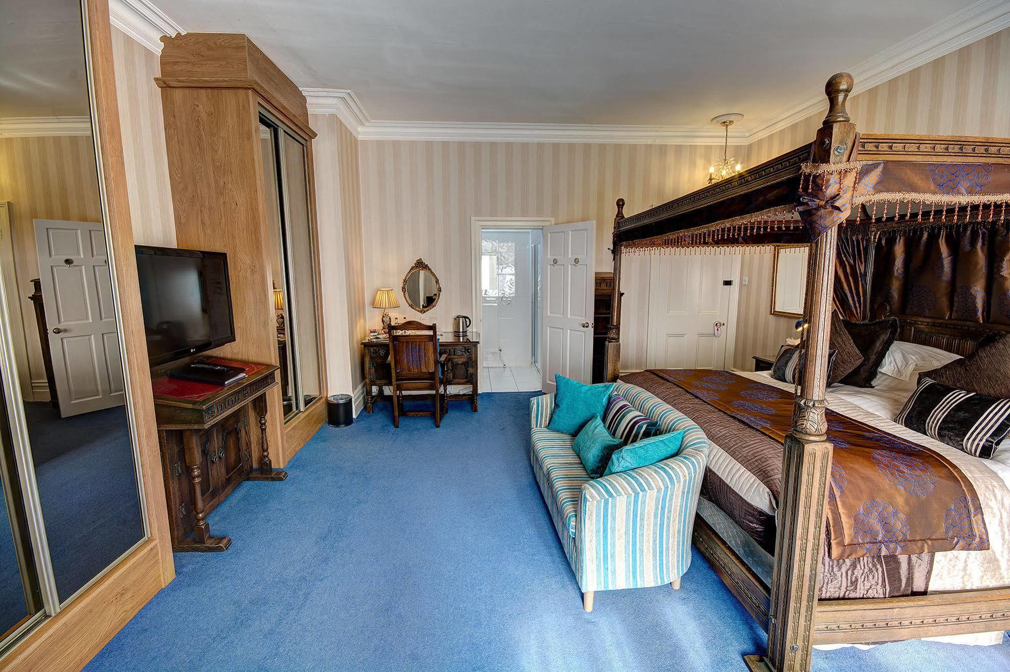 Grovefield Manor 4* Poole