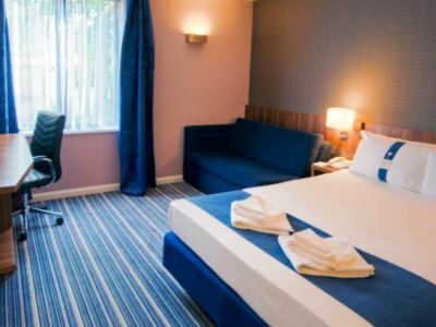 Express By Ihg Hotel 3*