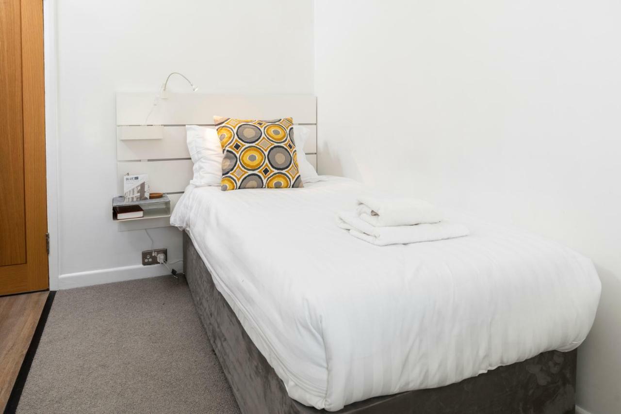 Guest house Blueshutters 4*