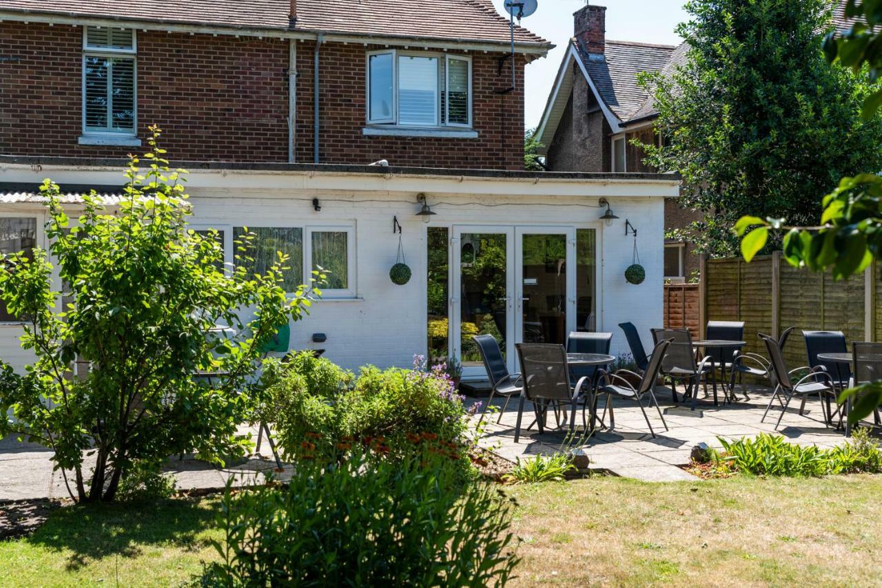Blueshutters 4* Poole