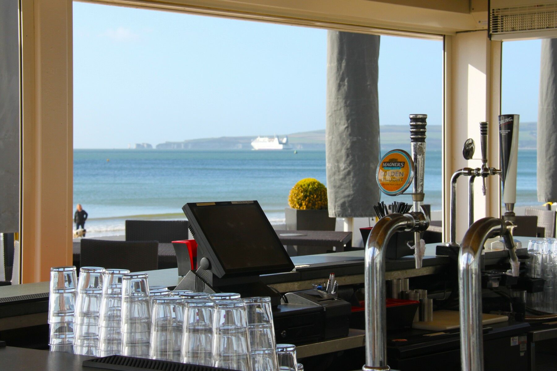 Sandbanks Hotel 4*