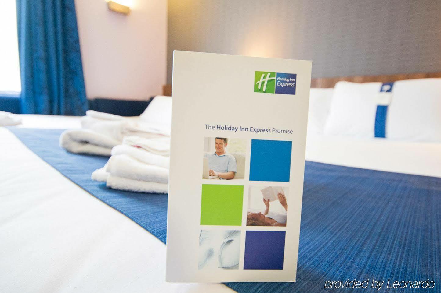 Hotel Express By Ihg Poole