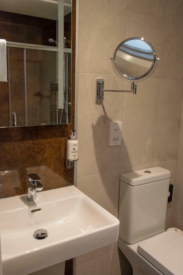 Hotel Rose And Crown Lytchett Matravers