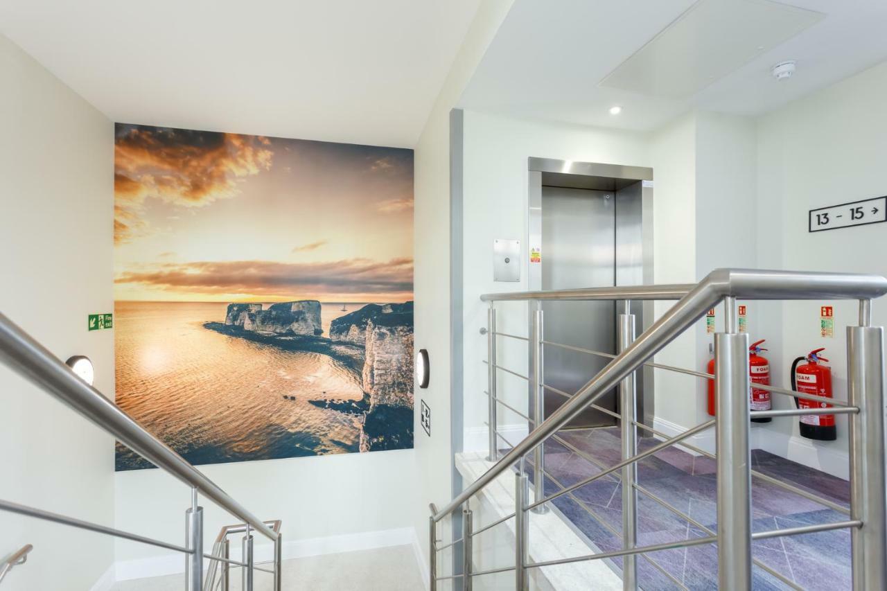 Latimer House Apartment *