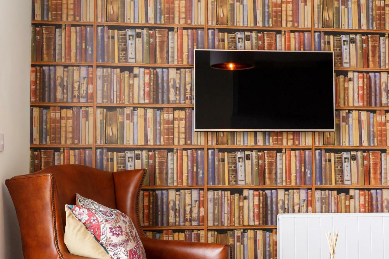 Latimer House Apartment