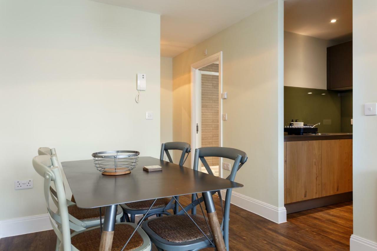 Latimer House Apartment *