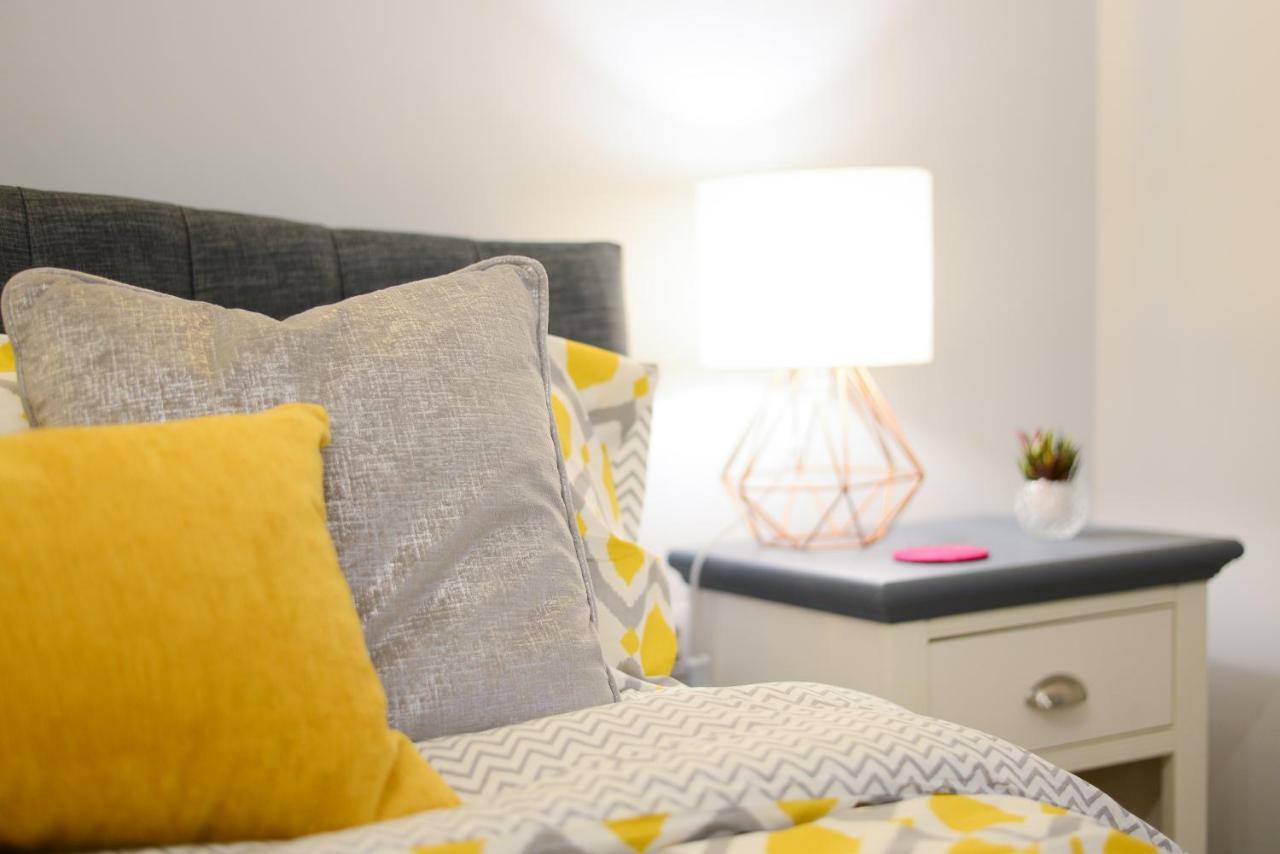 Bournemouth Oasis: Newly Renovated Smart * Poole