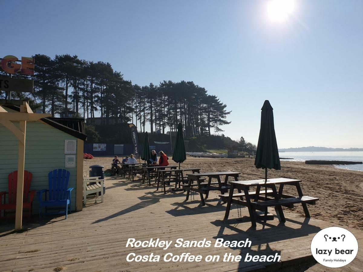 Holiday home Lazy Bear, 25 Arne View Poole