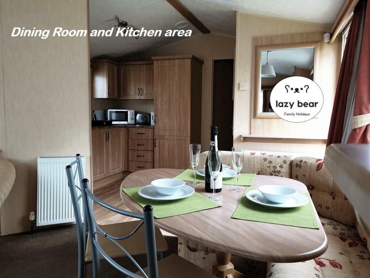 Lazy Bear, 25 Arne View Holiday home