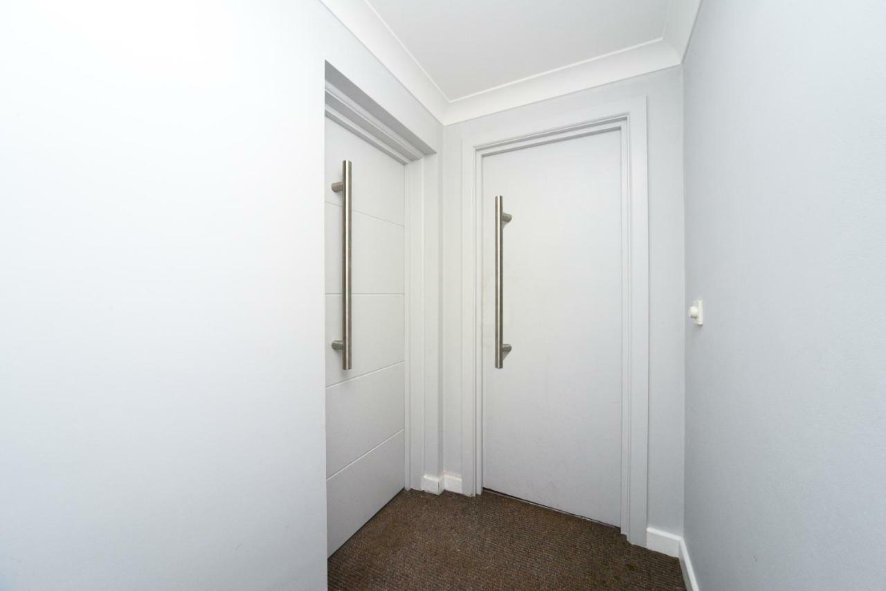 Apartment Bournemouth Oasis: Newly Renovated Smart Poole