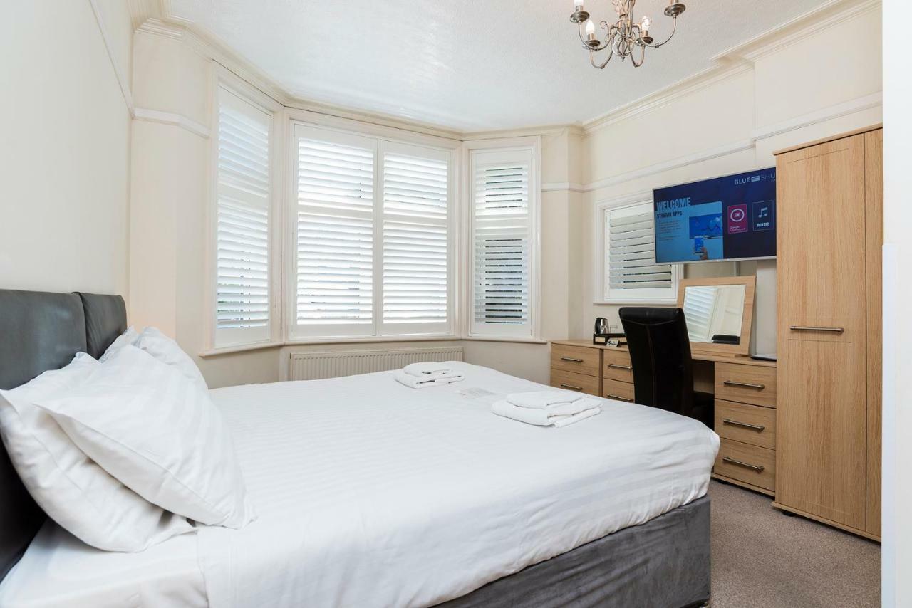 Blueshutters 4* Poole