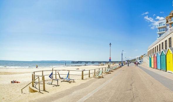 Rockley Park - Coral * Poole