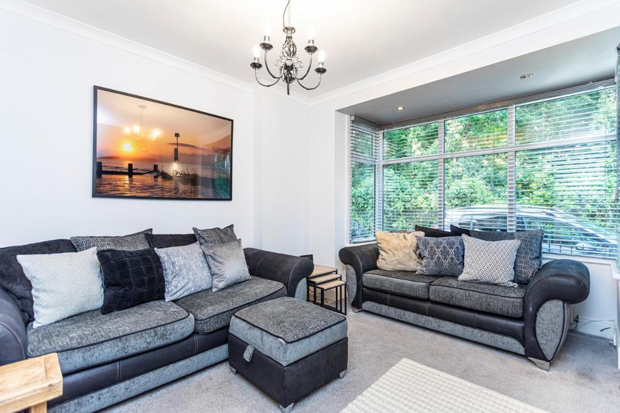 3 Bed Newly Refurbished House, 5 Mins From Sandbanks Poole