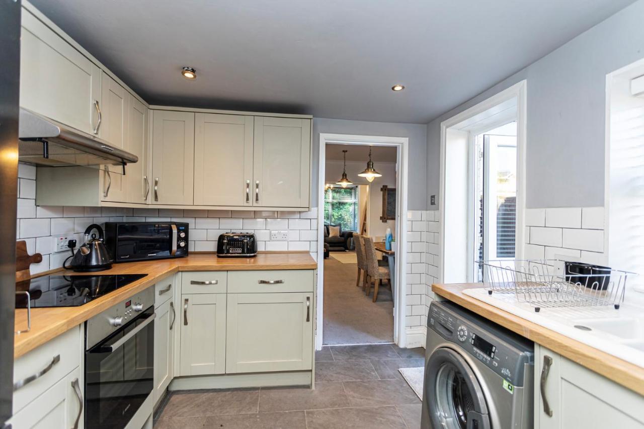 3 Bed Newly Refurbished House, 5 Mins From Sandbanks Poole