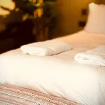 Rooms At The Quayside - Stylish En-Suite Rooms On Poole Quay All Fully Refurbed