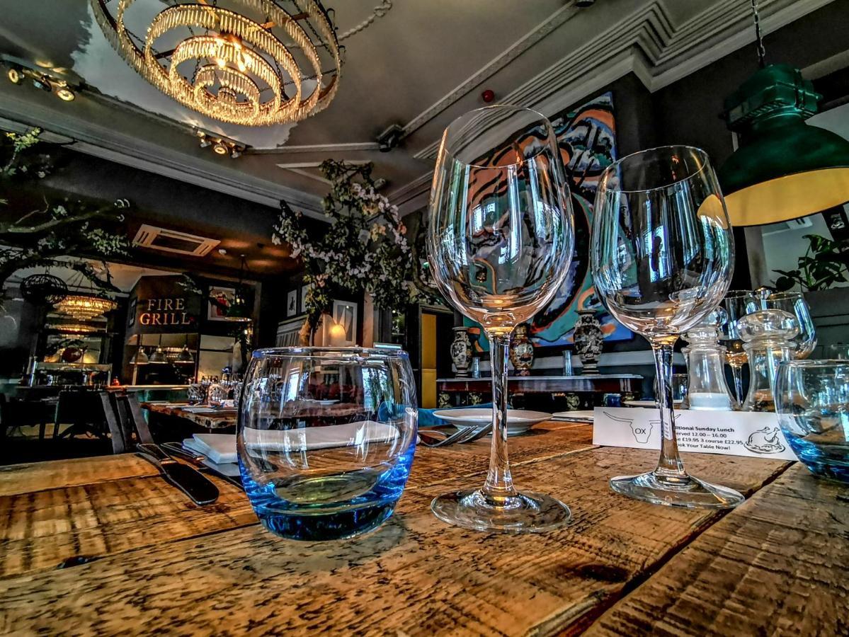Ox Hotel, Bar, & Grill Hotel 3*