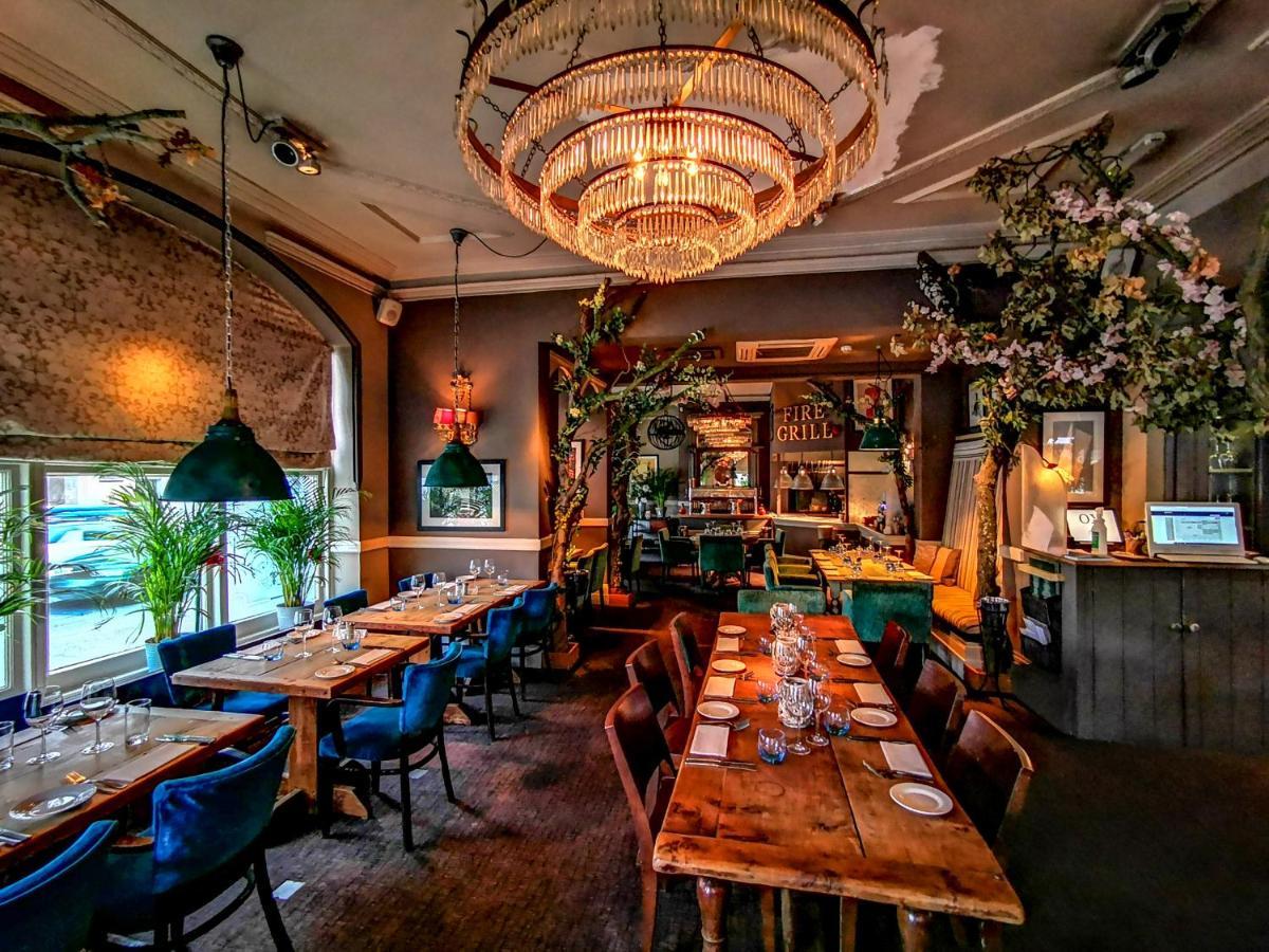 Ox Hotel, Bar, & Grill Hotel