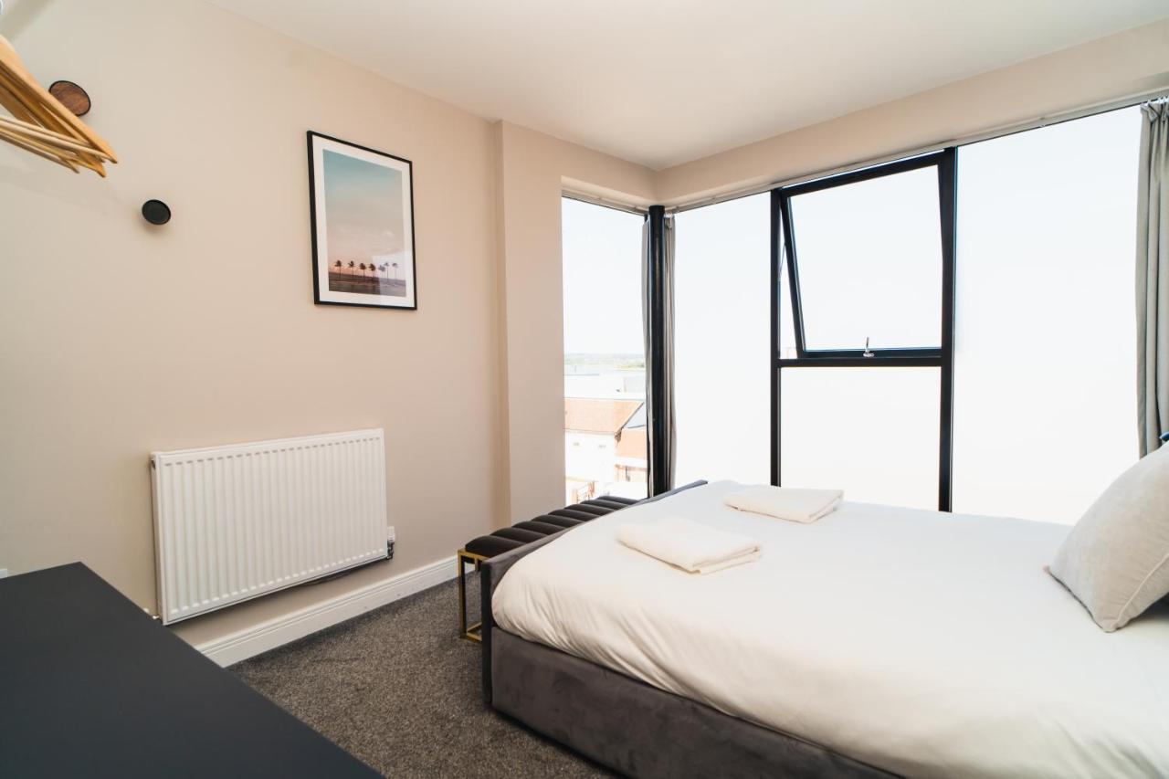 Penthouse - Harbour Views *