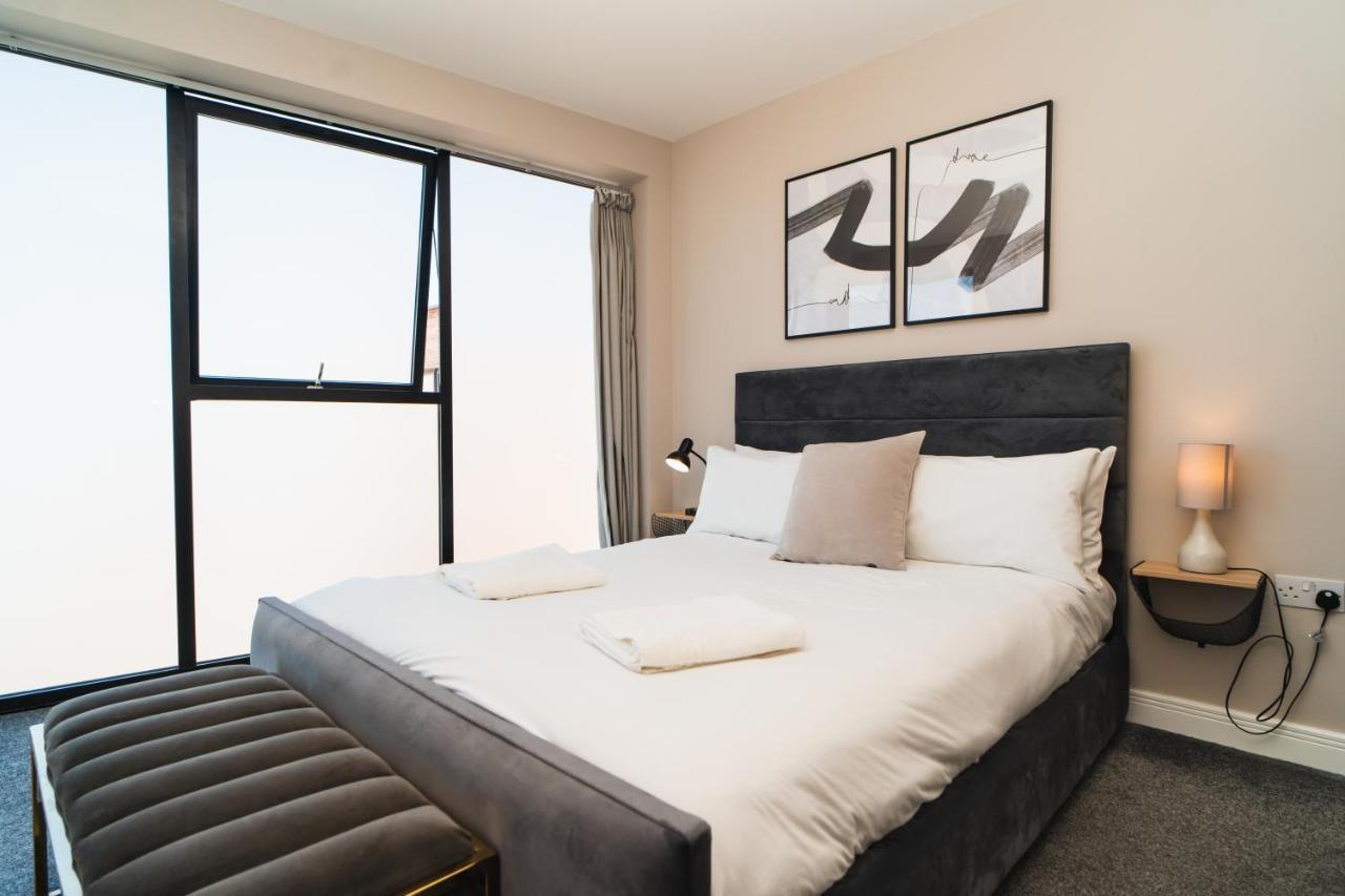 Penthouse - Harbour Views * Poole