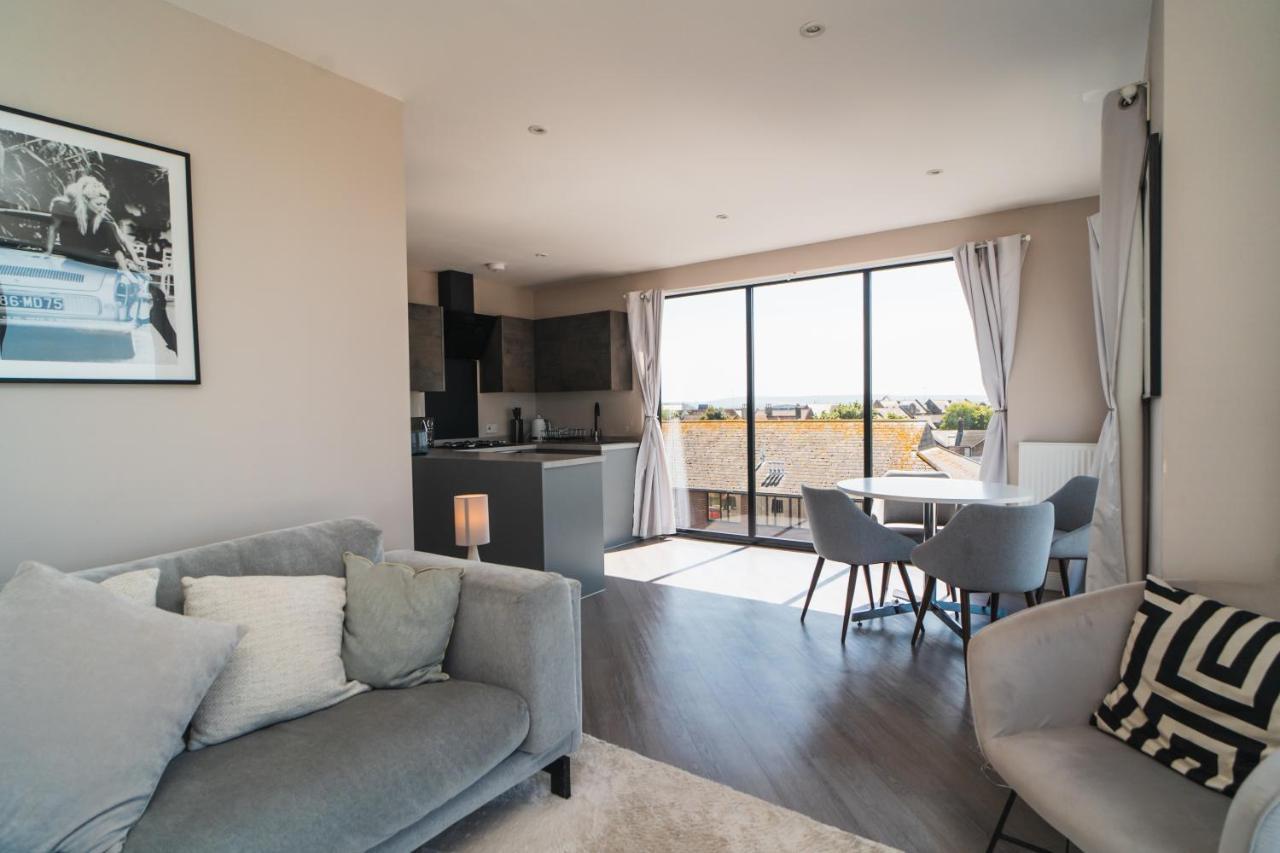 Penthouse - Harbour Views *