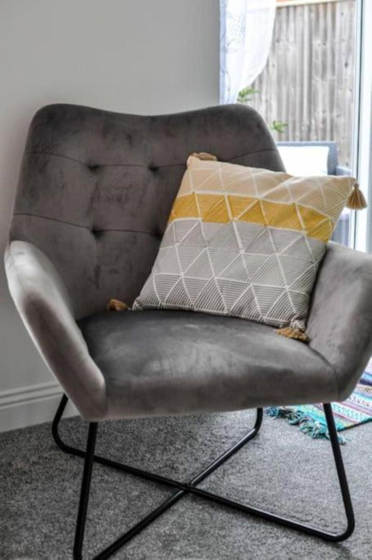 The Sashes: Cozy Near & Sandbanks Poole