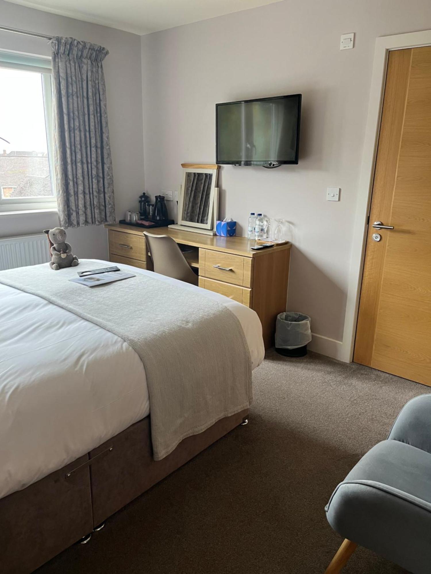 Rose And Crown Hotel 3*