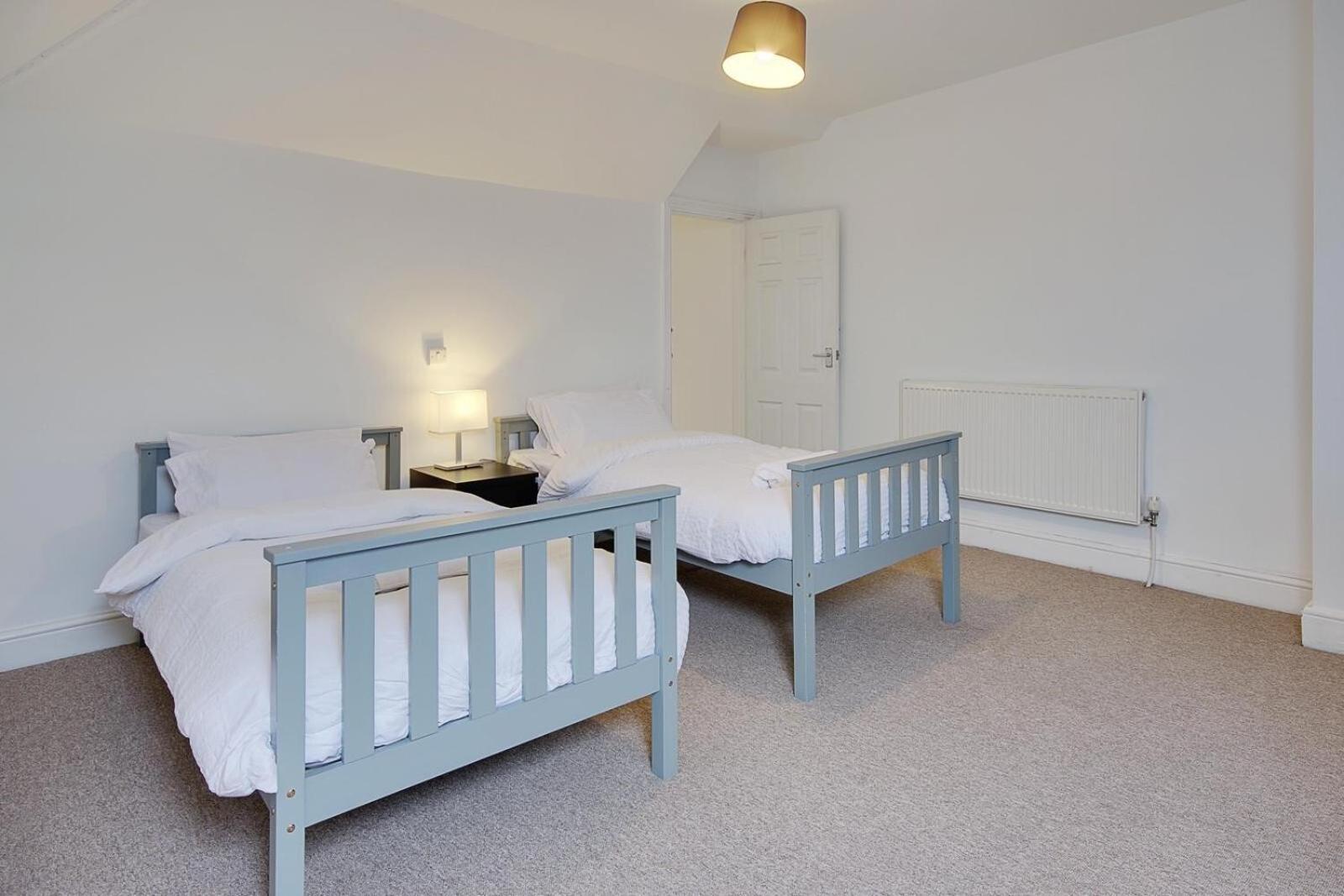 Ashley Road 3 * Poole