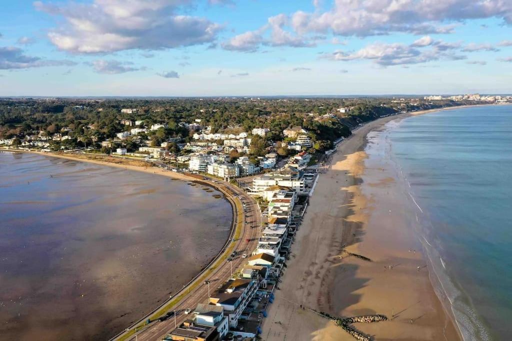 Shorebanks - Harbour View In Sandbanks. Apartamento *