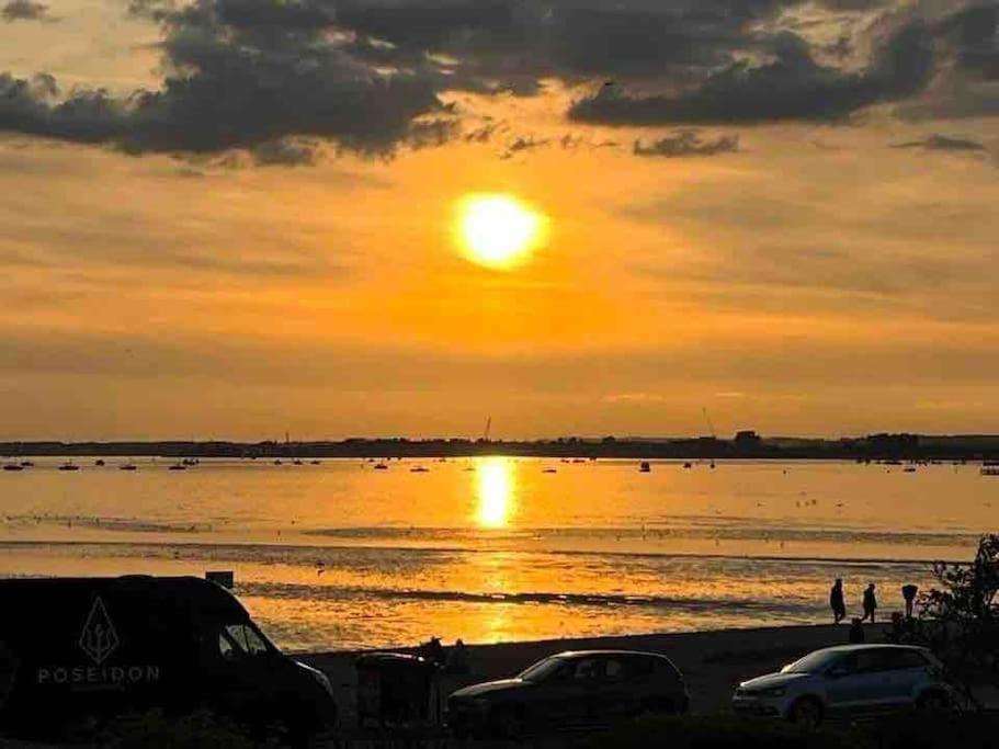Shorebanks - Harbour View In Sandbanks. Apartamento Poole