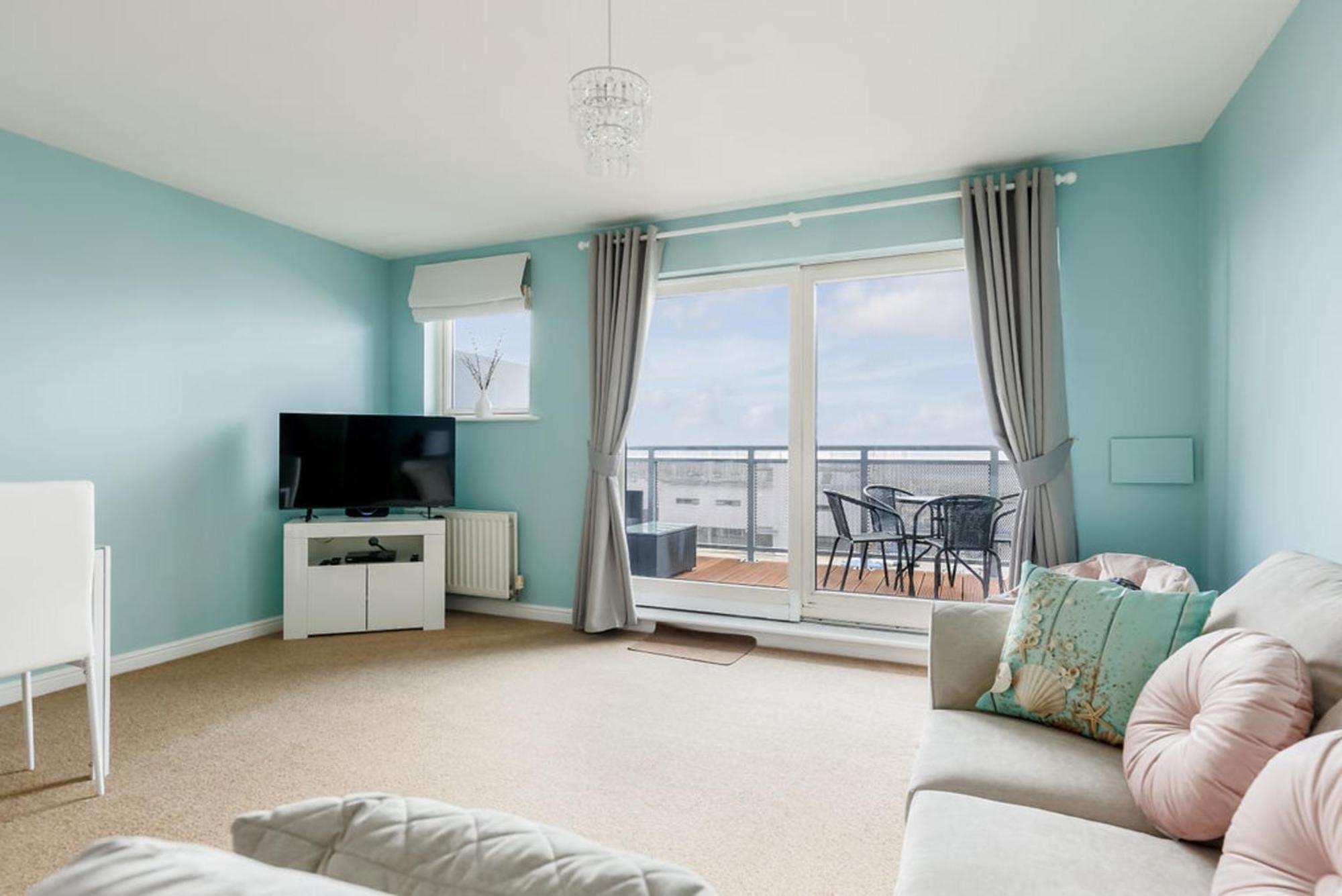 Ocean Breeze Poole