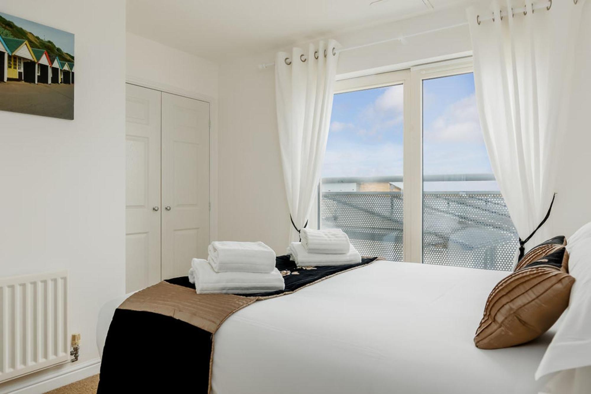 Ocean Breeze Holiday home Poole
