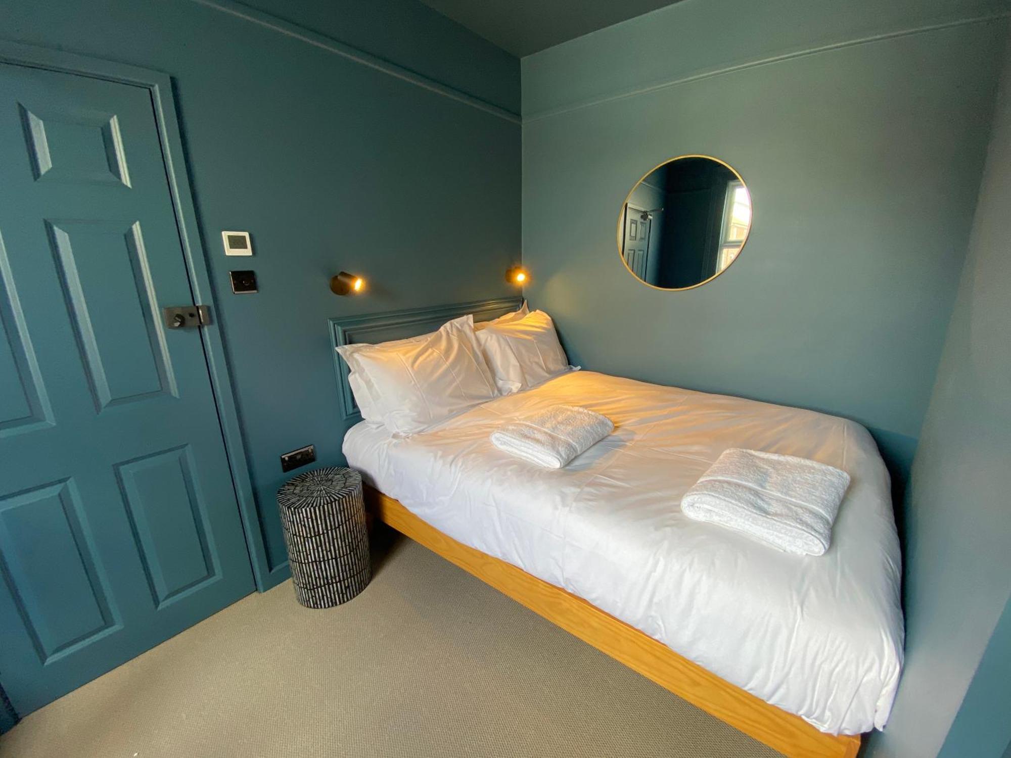 At The Quayside - Stylish En-suite On Quay Fully Refurbed *