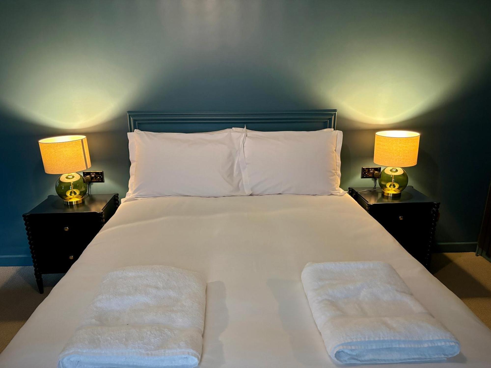 At The Quayside - Stylish En-suite On Quay Fully Refurbed * Poole