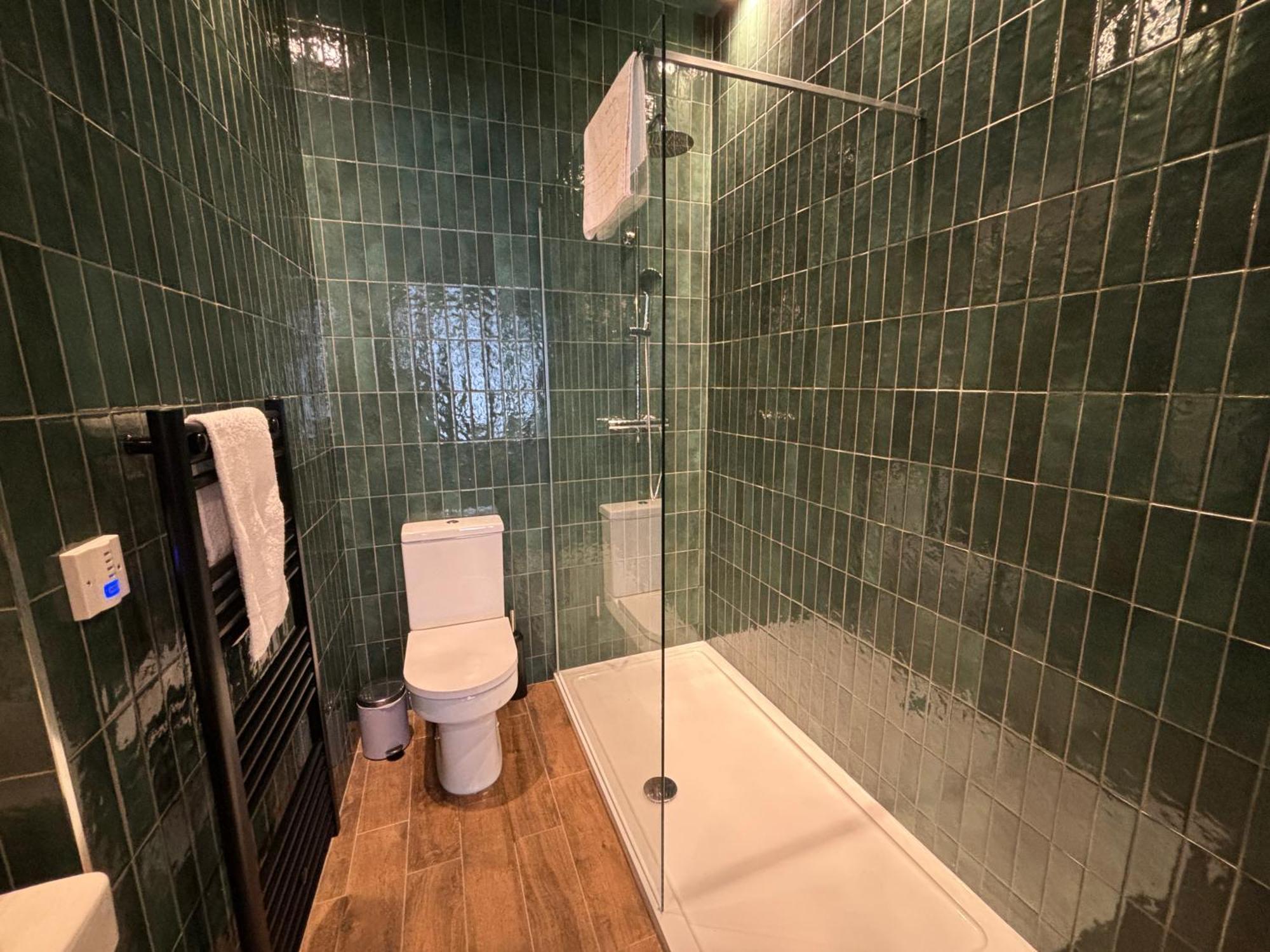 At The Quayside - Stylish En-suite On Quay Fully Refurbed Hotel Poole