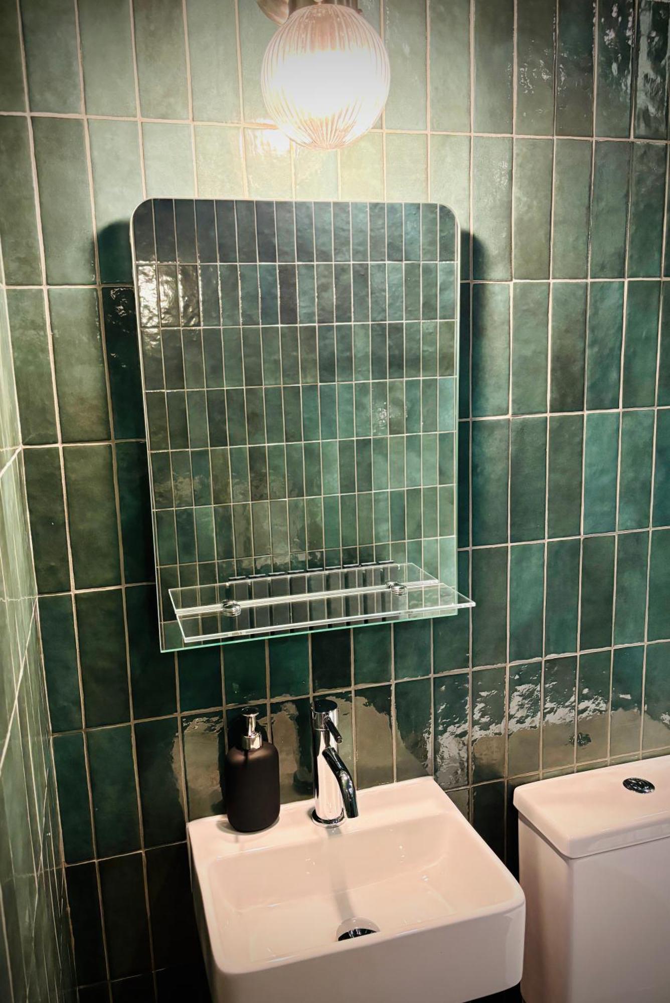 At The Quayside - Stylish En-suite On Quay Fully Refurbed Poole