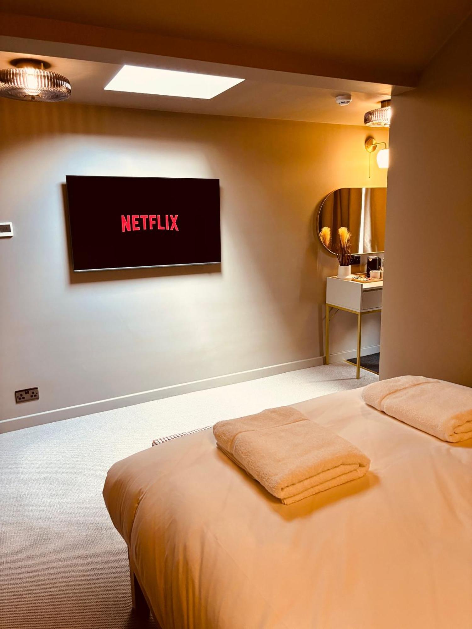 Hotel At The Quayside - Stylish En-suite On Quay Fully Refurbed *
