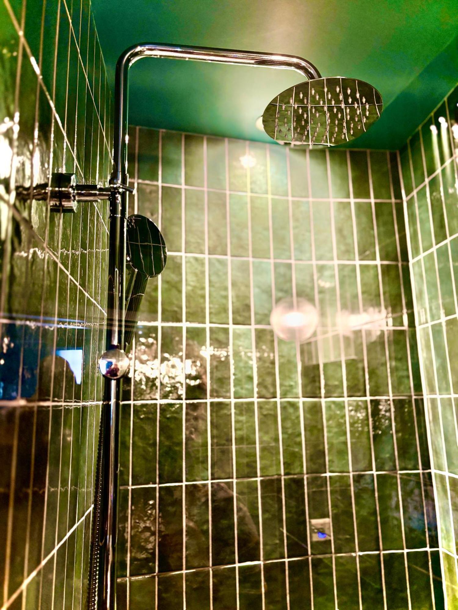 At The Quayside - Stylish En-suite On Quay Fully Refurbed Hotel Poole