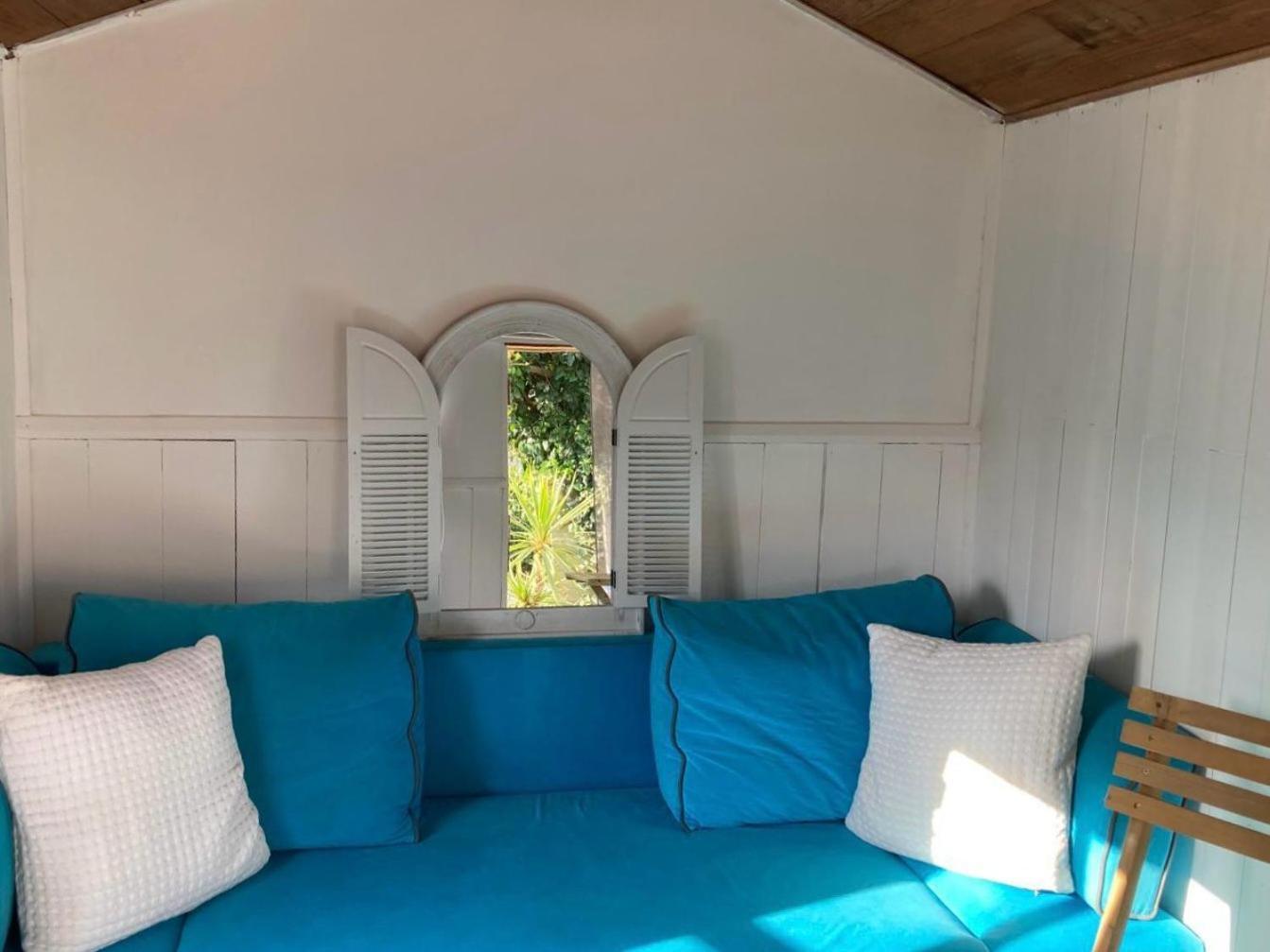The Sashes: Cozy Near & Sandbanks Apartment Poole