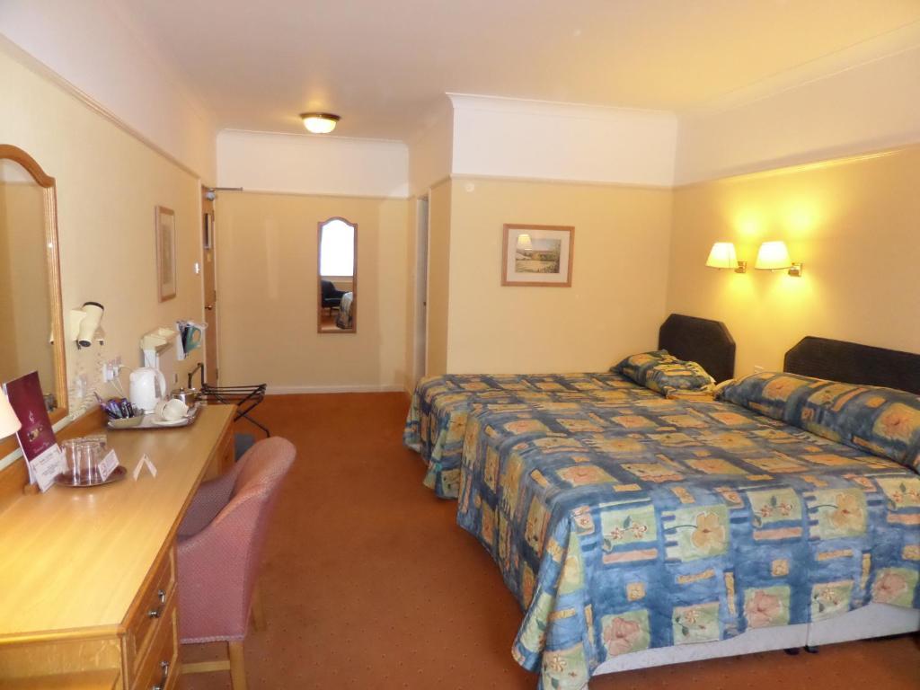 Arndale Court Hotel