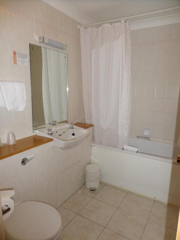 Arndale Court Hotel