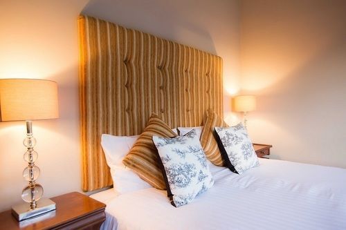 Ox Hotel, Bar, & Grill Hotel 3*